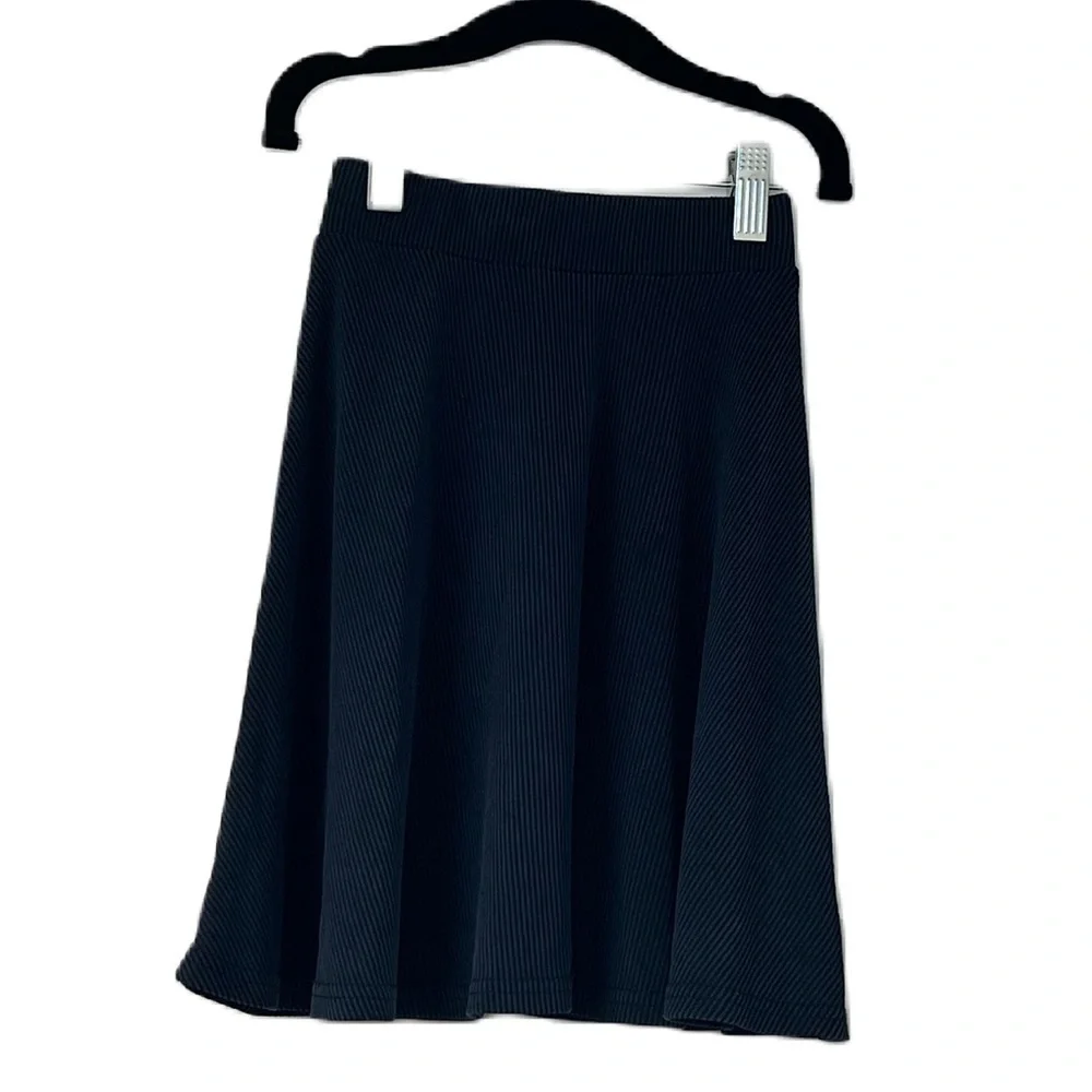 Tottini blue ribbed midi Aline lightweight size 8 girls skirt